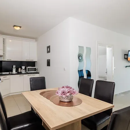 Tatjana Maisonette * Crikvenica