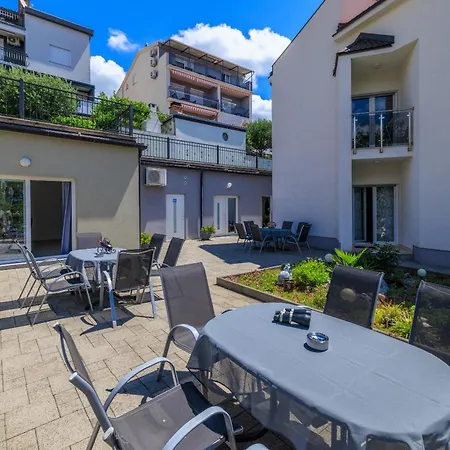 Tatjana Maisonette Lägenhet Crikvenica