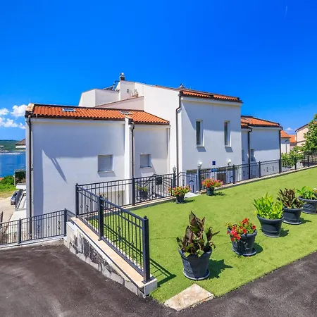Lägenhet Tatjana Maisonette *